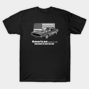 Challenger RT HEMI 426 American Muscle Car 60s 70s Old is Gold T-Shirt